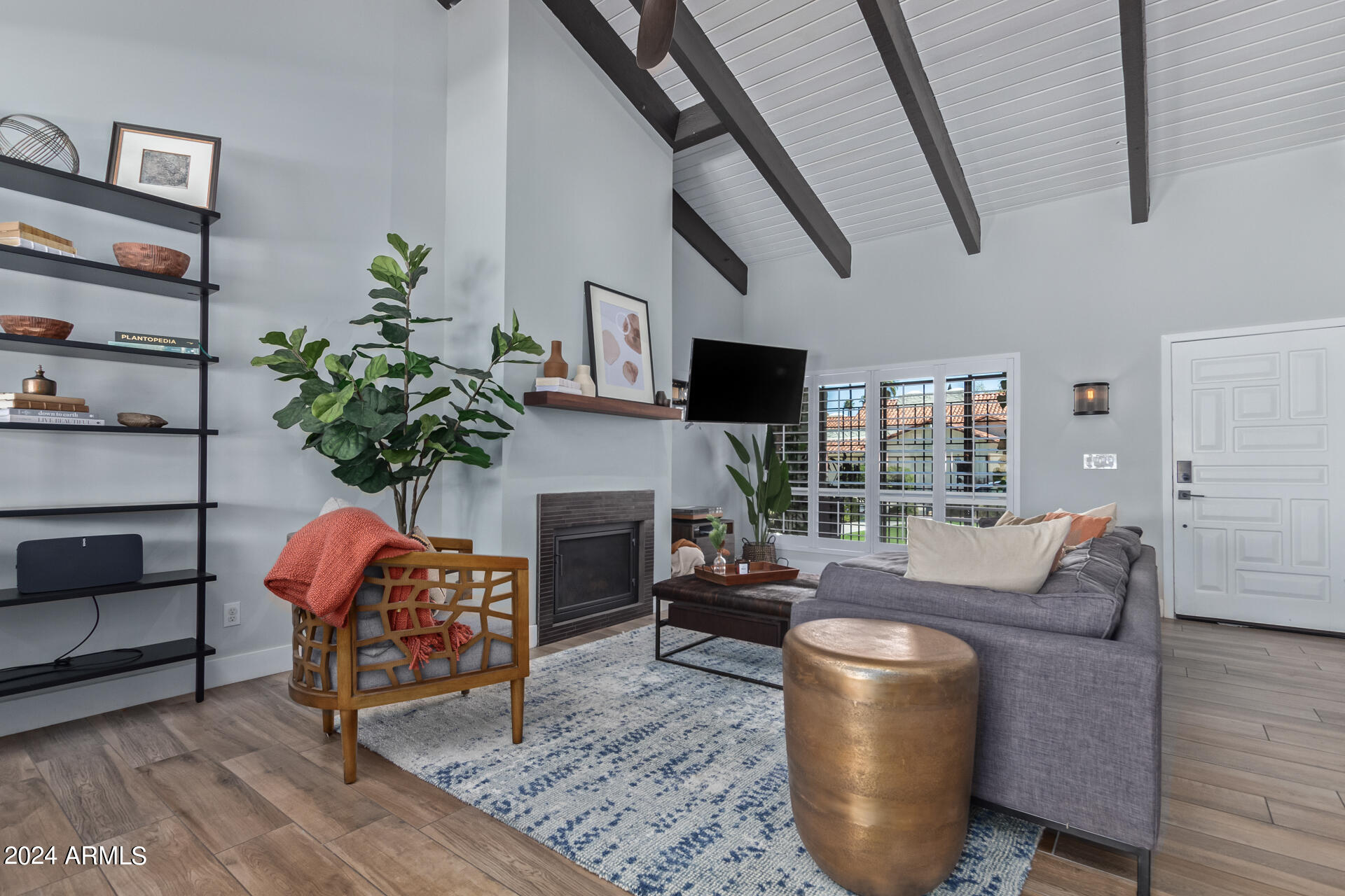 Paradise Valley, Arizona 85253, United States, 2 Bedrooms Bedrooms, ,2 BathroomsBathrooms,Residential,Active,61130