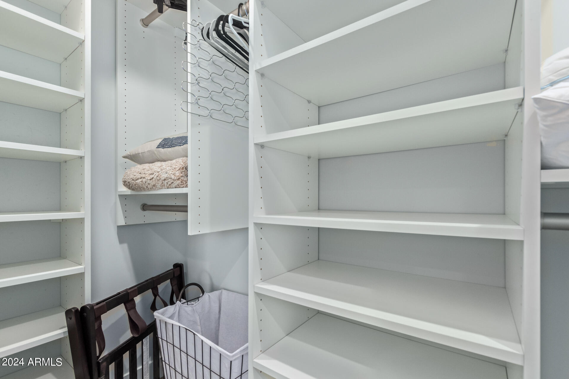 Paradise Valley, Arizona 85253, United States, 2 Bedrooms Bedrooms, ,2 BathroomsBathrooms,Residential,Active,61130