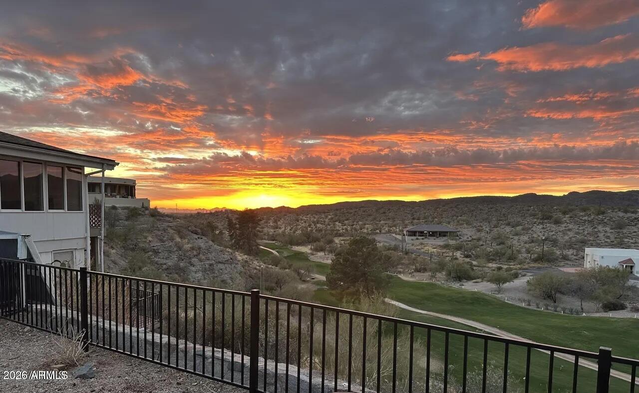 1070 N QUEEN MARY Way