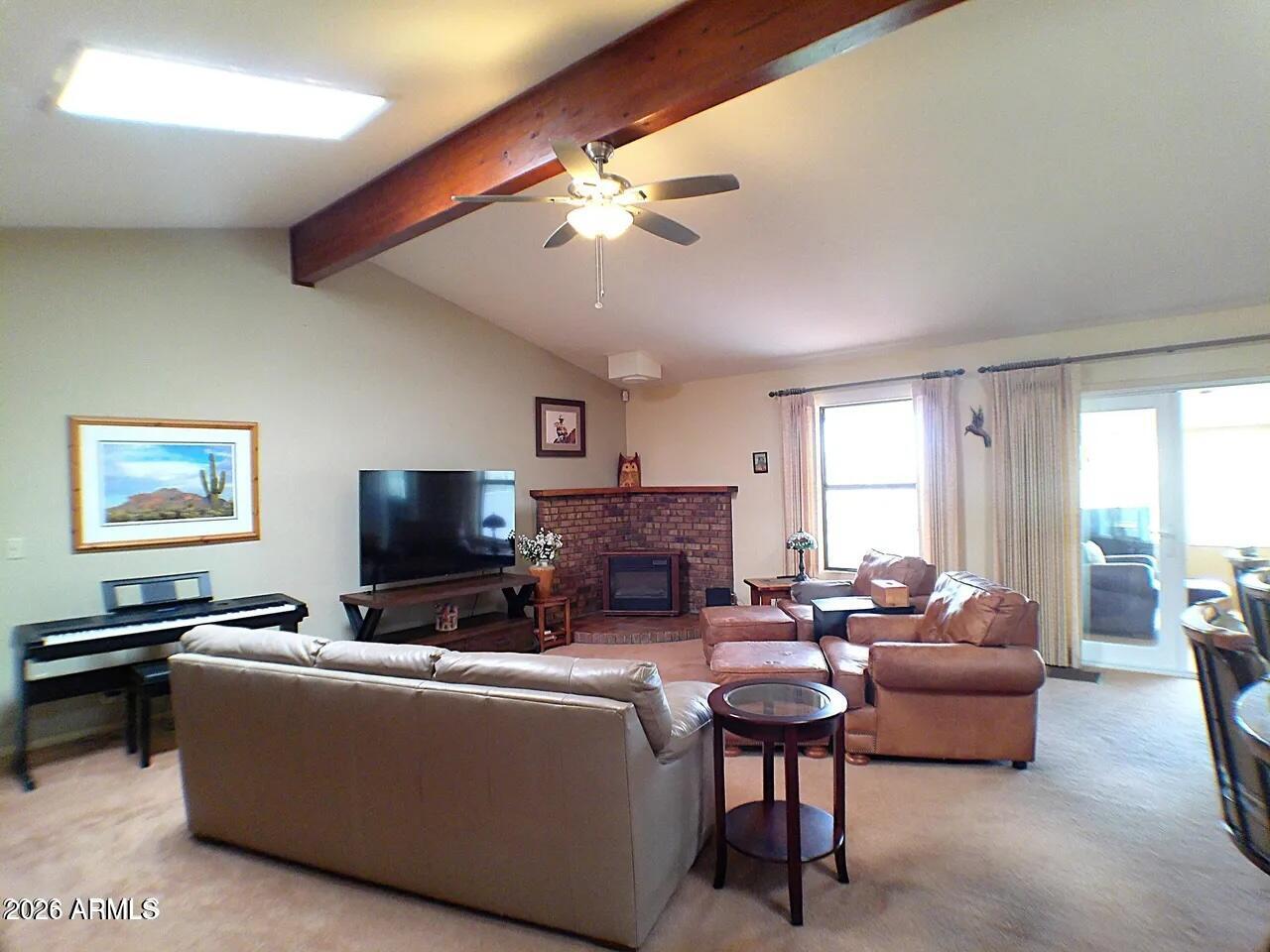 1070 N QUEEN MARY Way