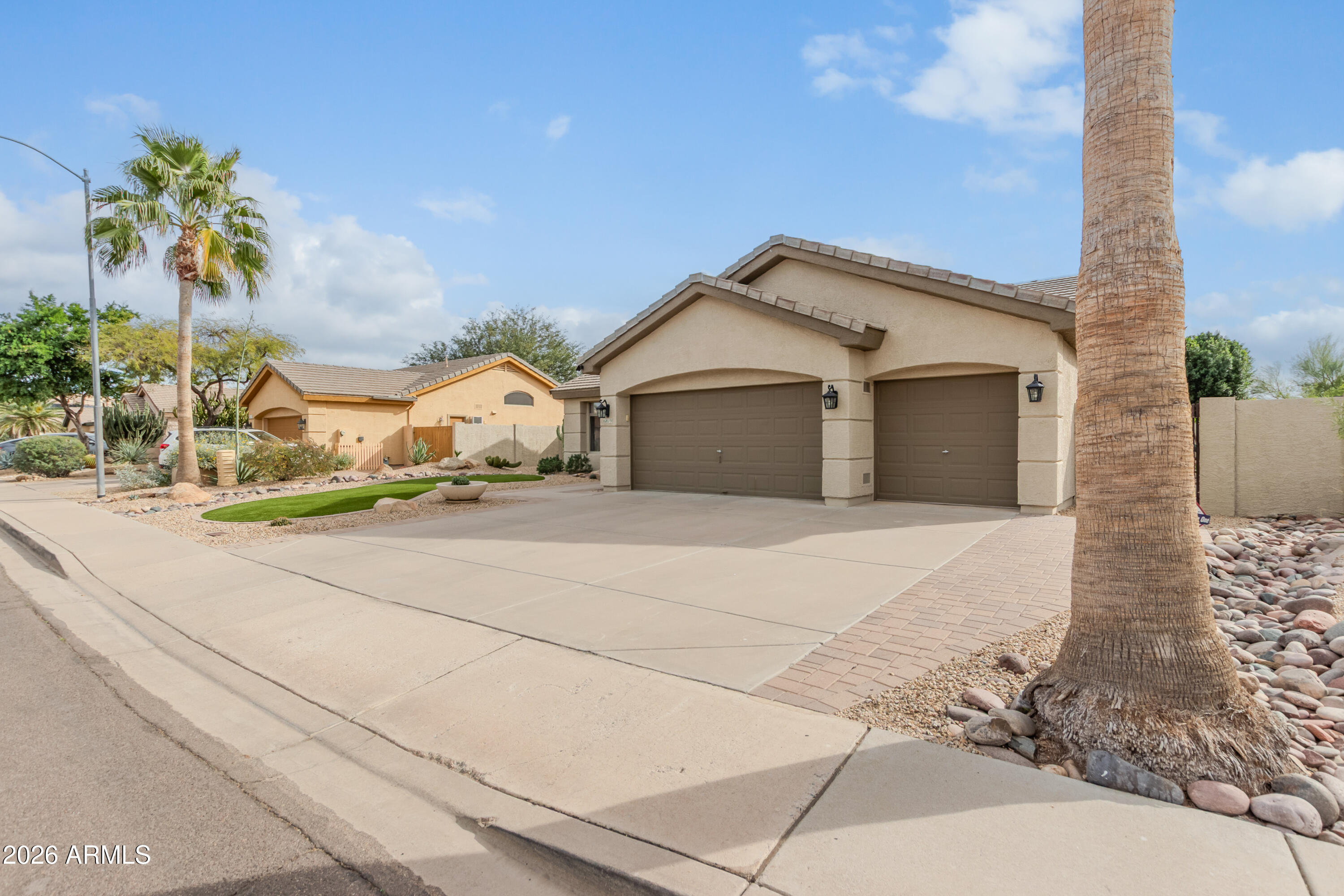 6819 E PARADISE Lane