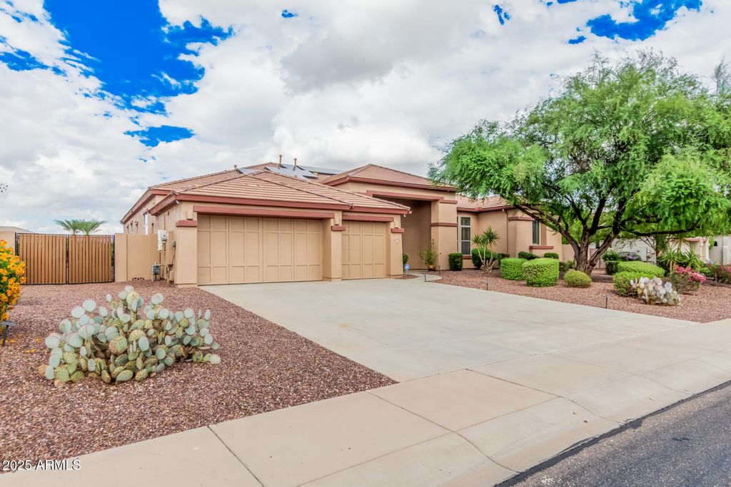 Photo of 18416 W Montebello Avenue, Litchfield Park, AZ 85340 (MLS # 6934066)