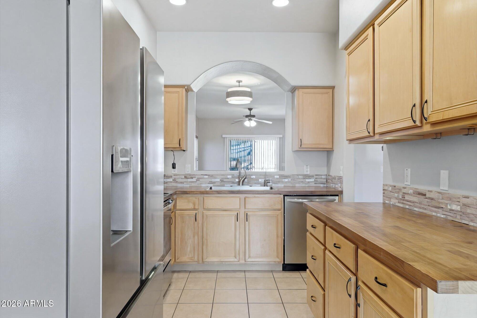 VERDE VISTA CONDOMINIUMS - Residential