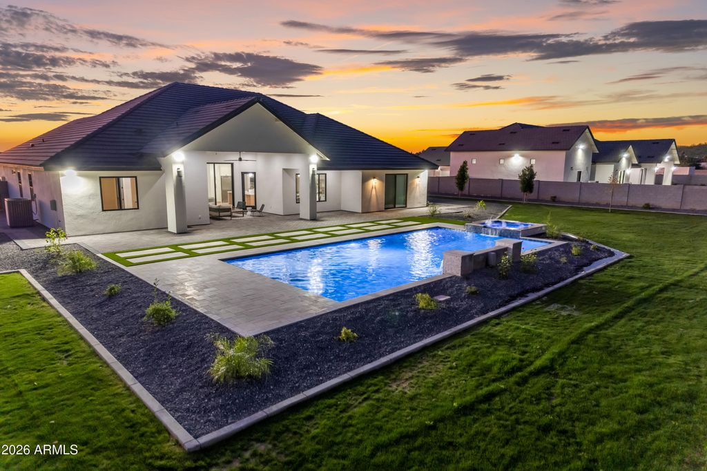 Photo of 24305 S 223rd Place, Queen Creek, AZ 85142 (MLS # 6941556)