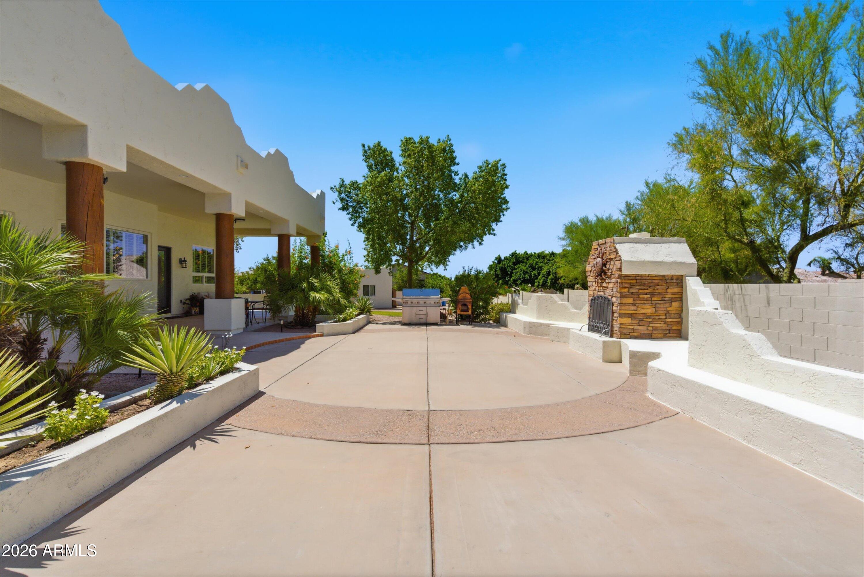 SAGUARO SHADOWS 2 - Residential