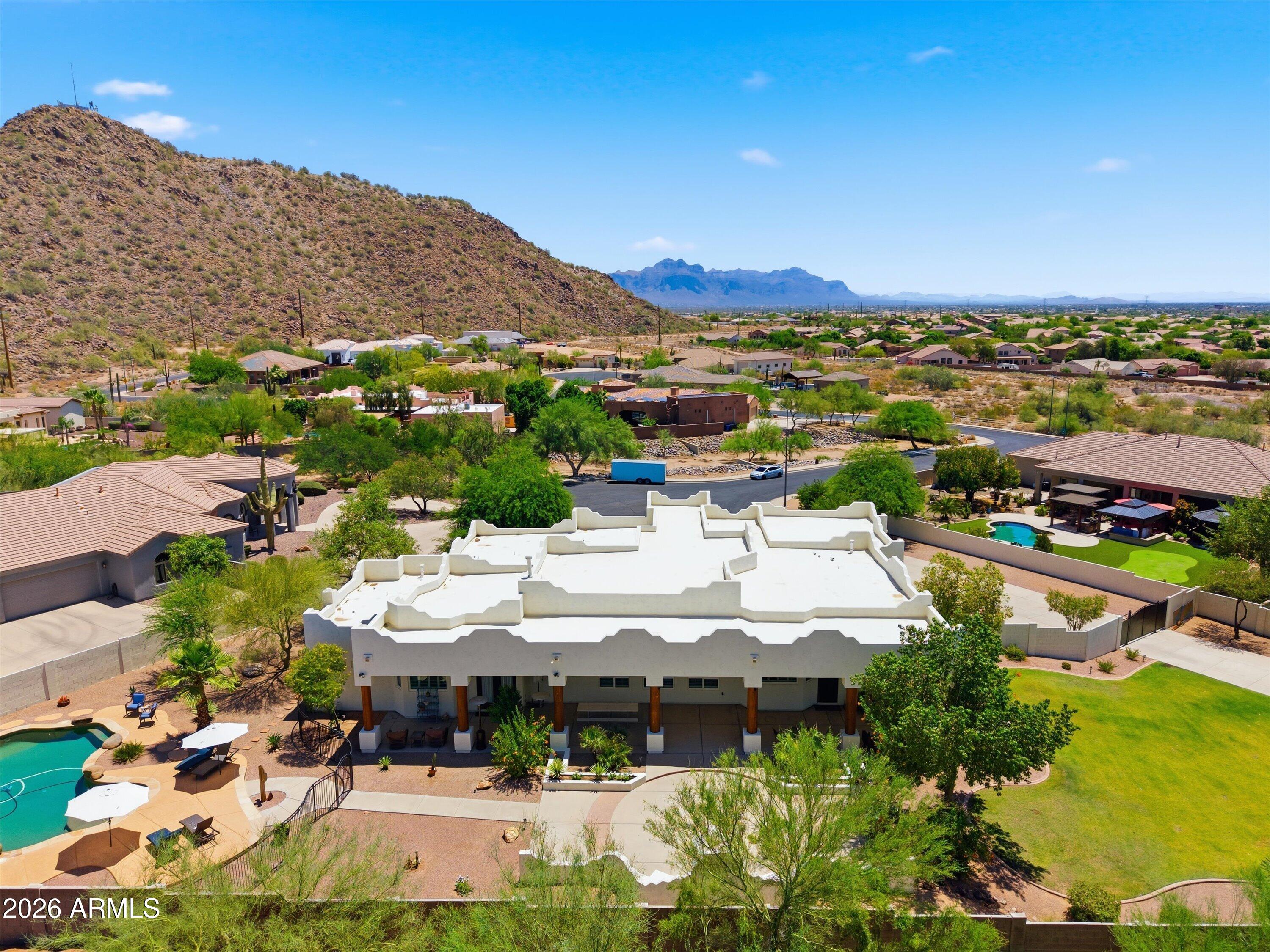SAGUARO SHADOWS 2 - Residential
