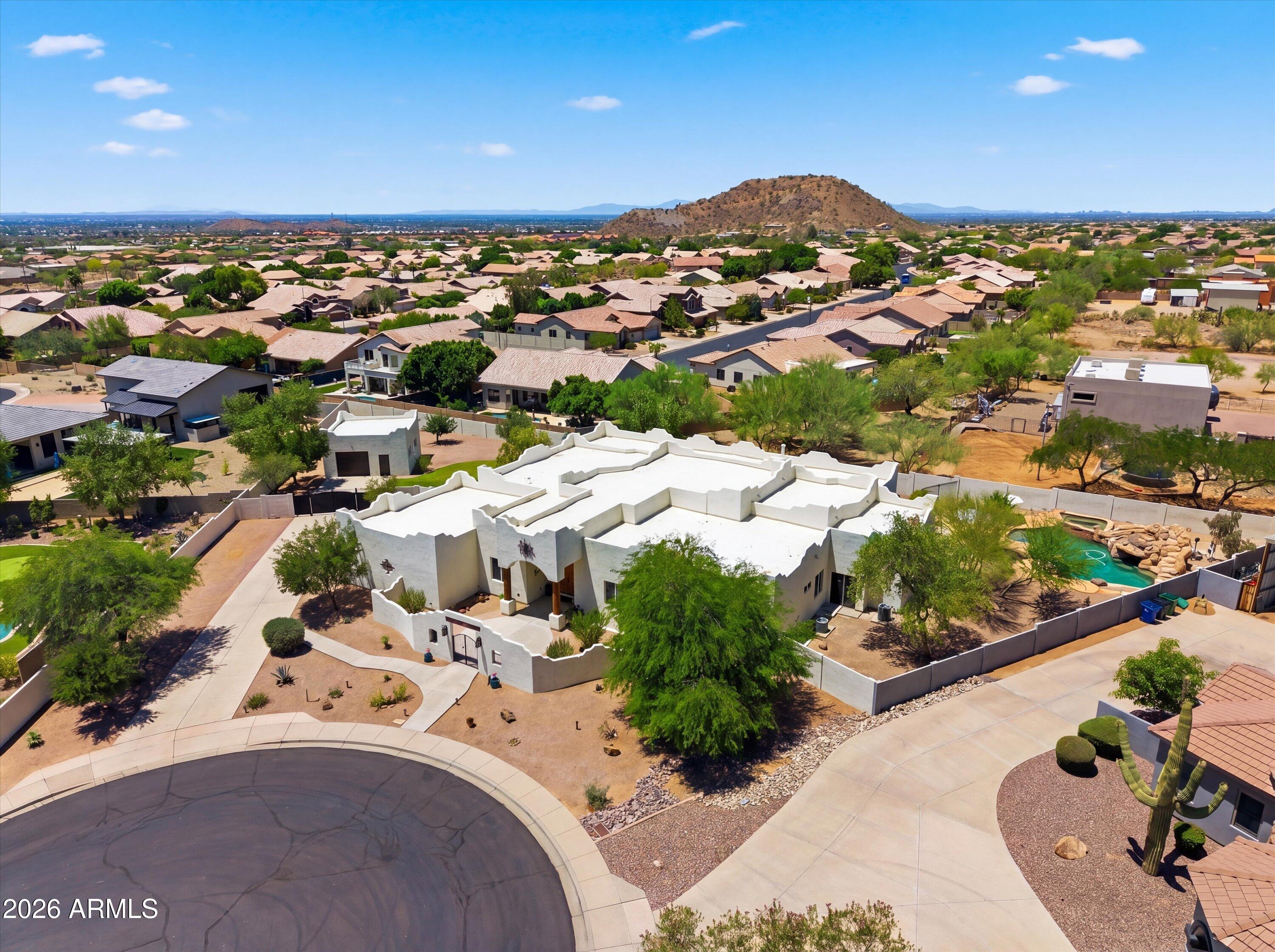 SAGUARO SHADOWS 2 - Residential