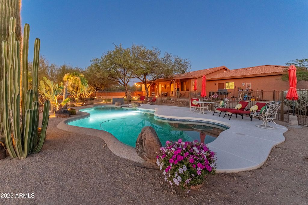 Photo of 43638 N 22nd Street, New River, AZ 85087 (MLS # 6981309)