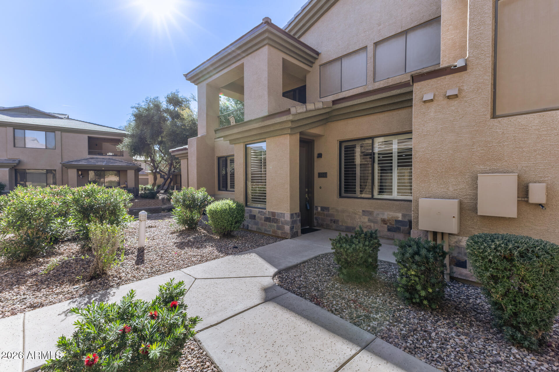 705 W QUEEN CREEK Road 1223