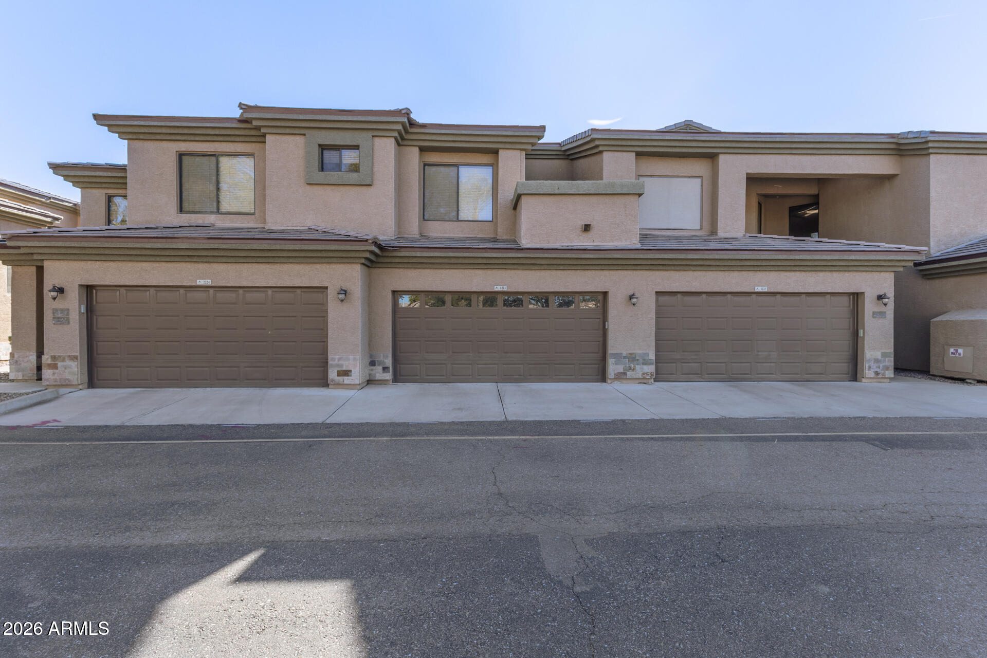 705 W QUEEN CREEK Road 1223