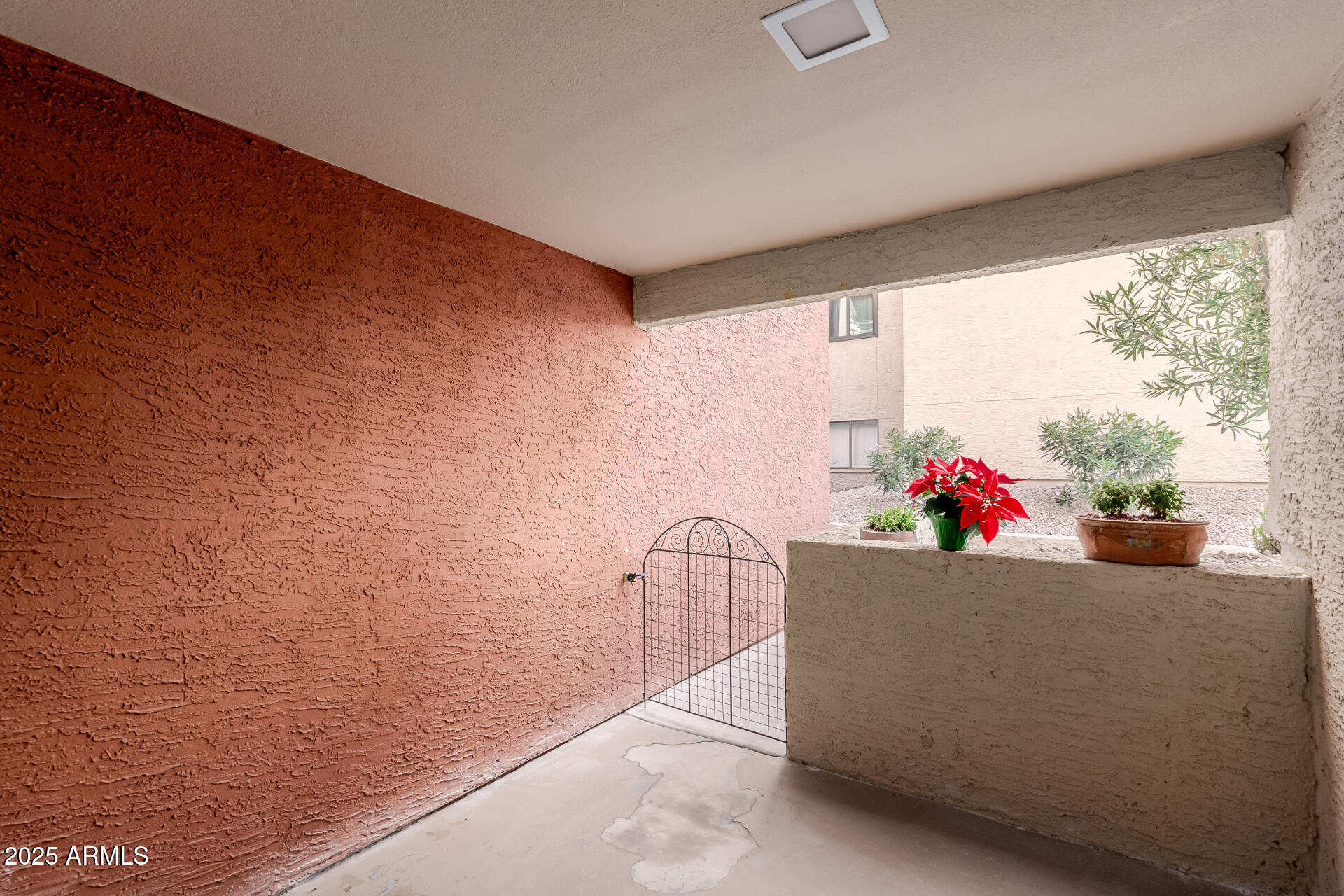 1340 N RECKER Road 133