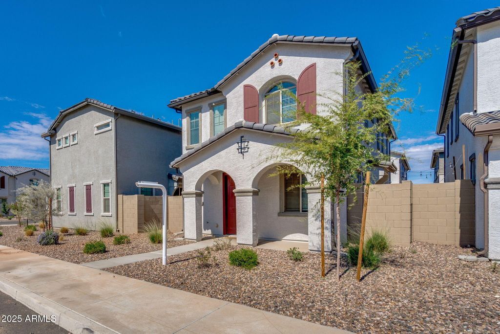 Photo of 1334 W Sparrow Drive, San Tan Valley, AZ 85140 (MLS # 6932002)