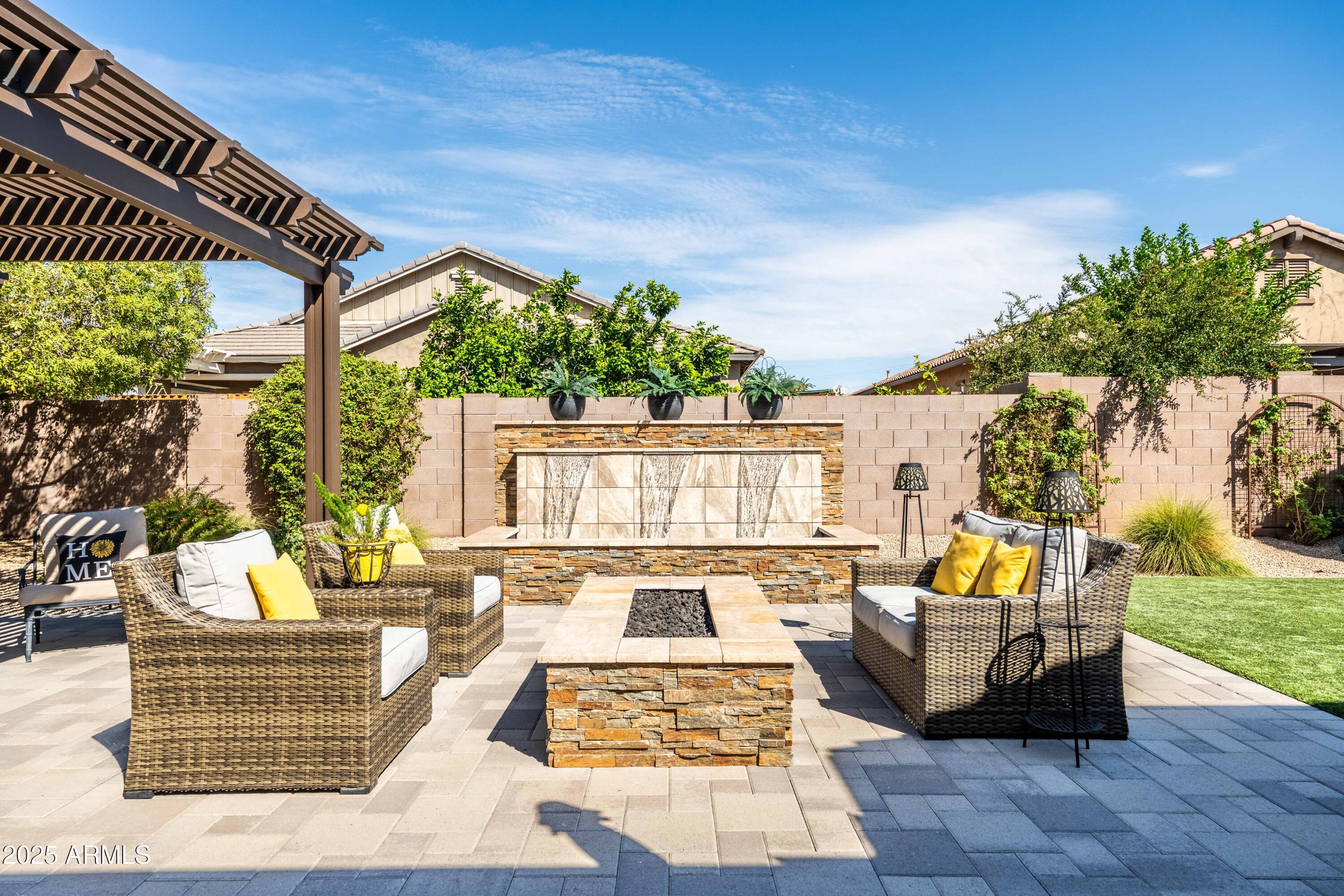 20322 E MOCKINGBIRD Drive