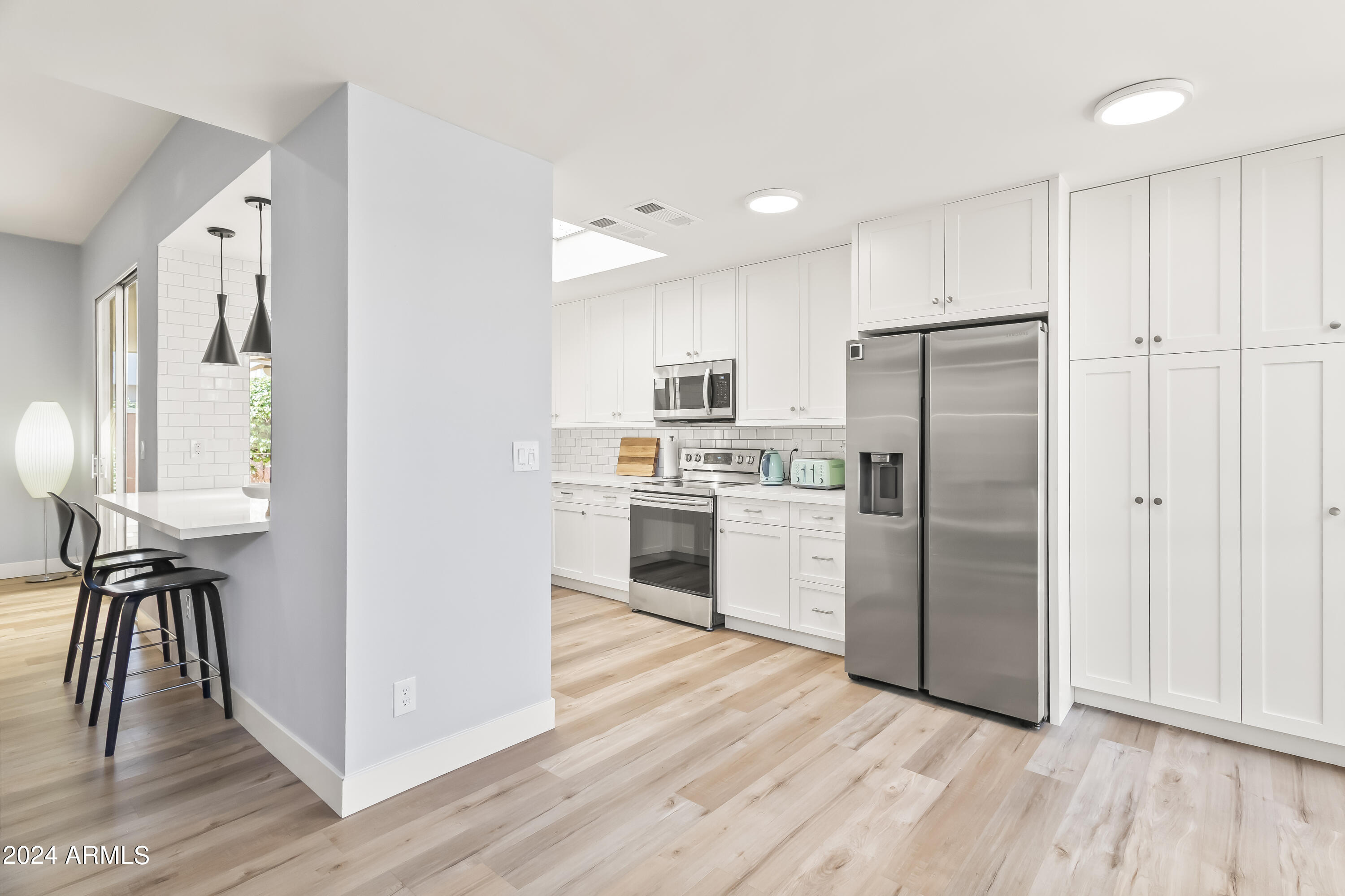 8634 E MONTEROSA Avenue