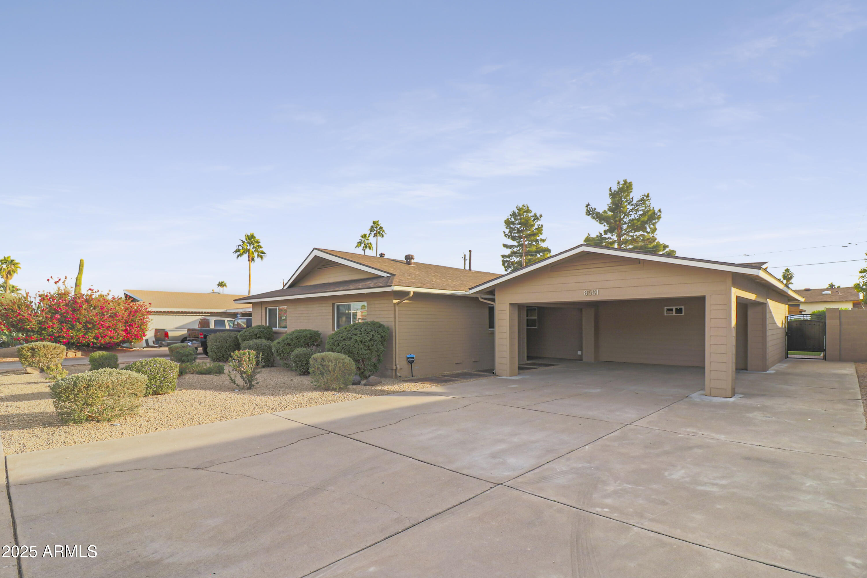 8501 E JACKRABBIT Road