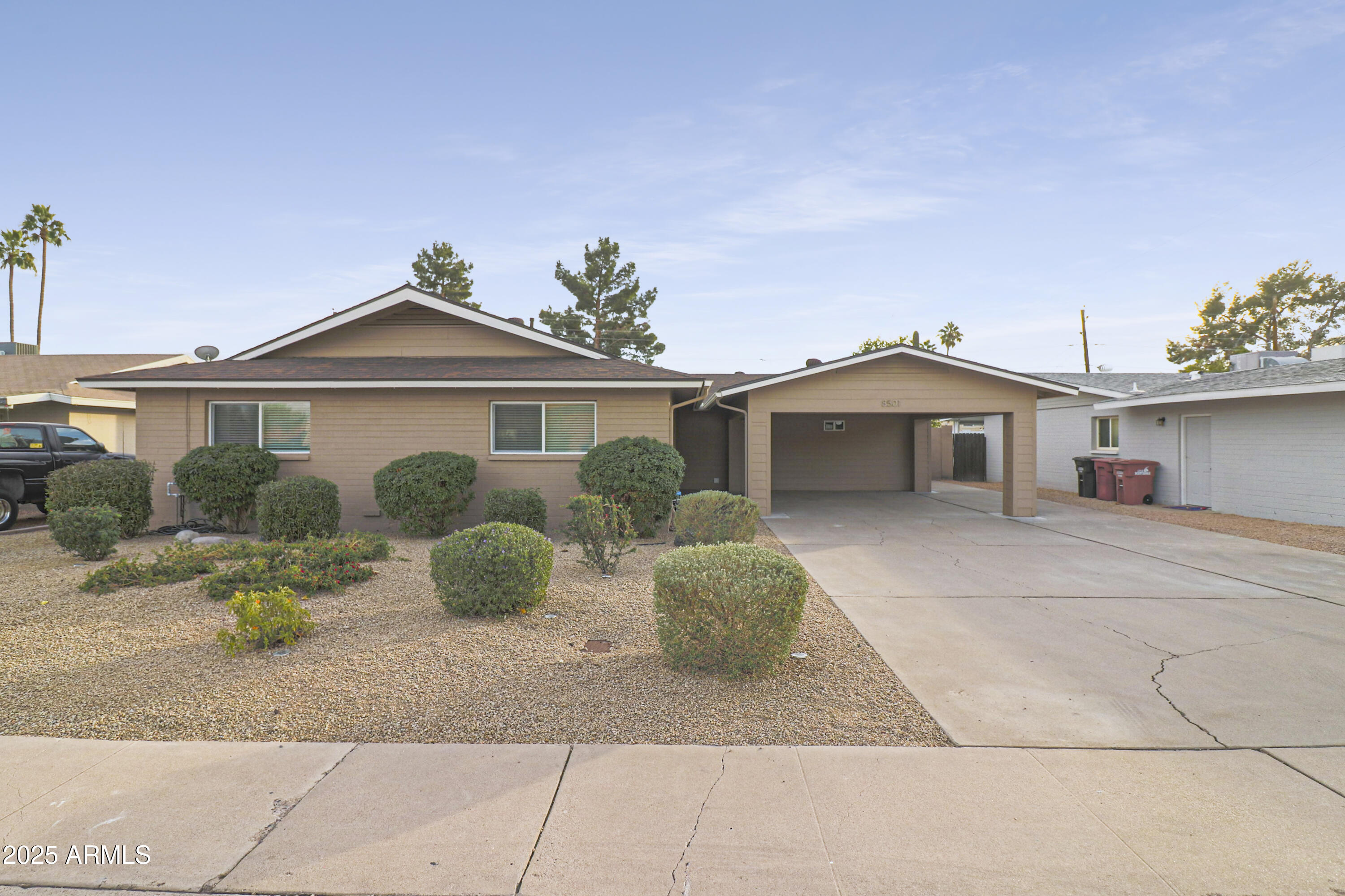 8501 E JACKRABBIT Road