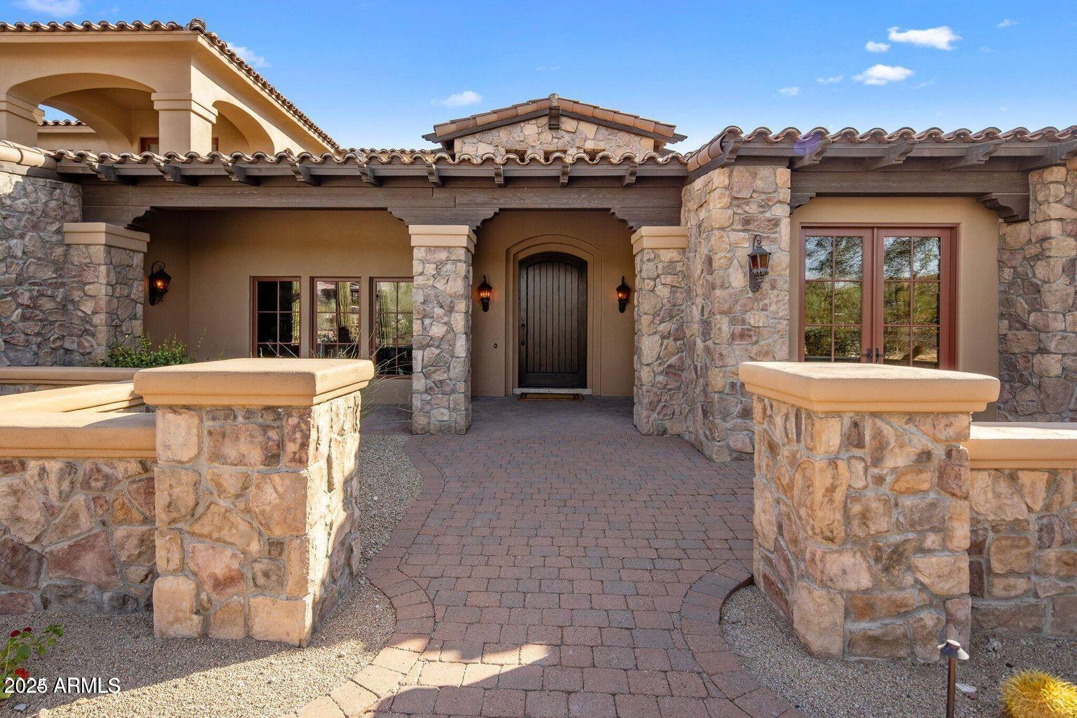 9290 E THOMPSON PEAK Parkway 469