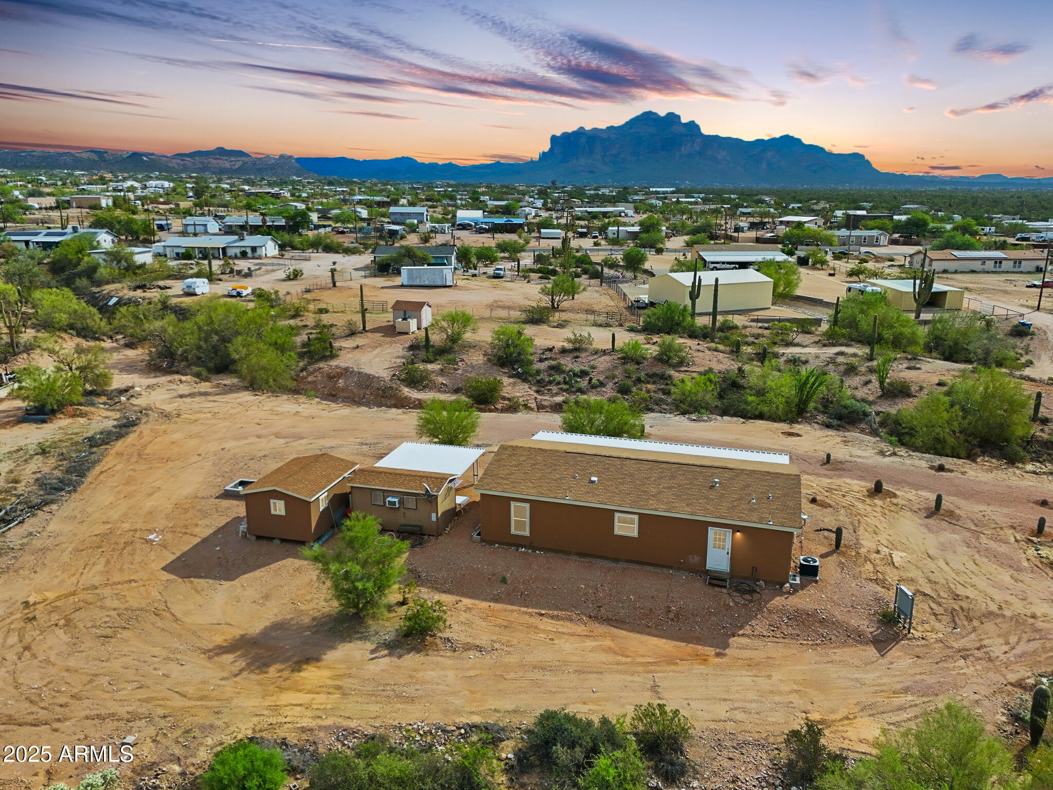 1000 W Whiteley Street