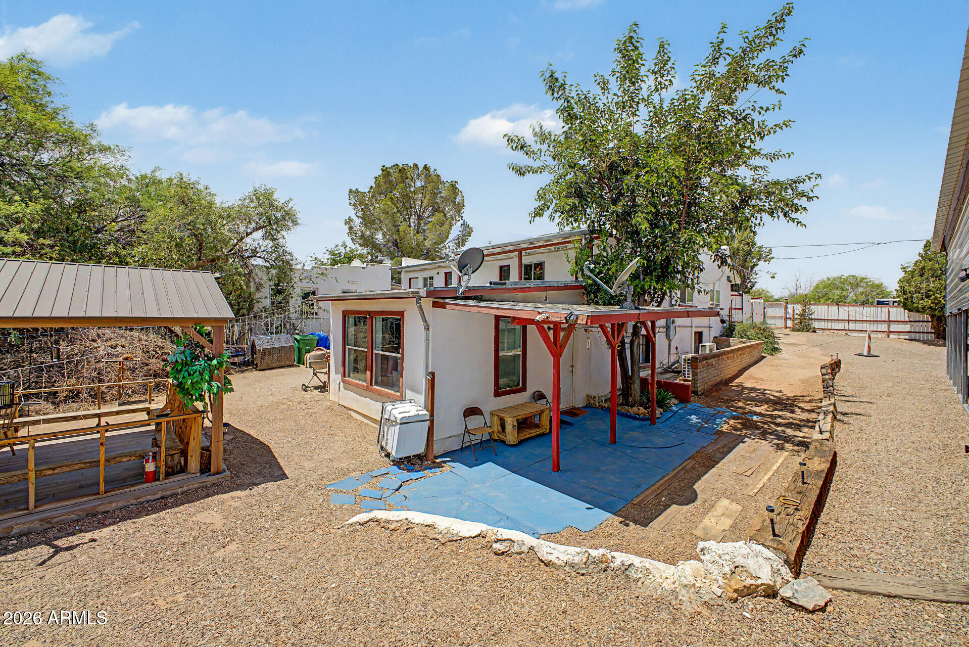 TOMBSTONE - Residential