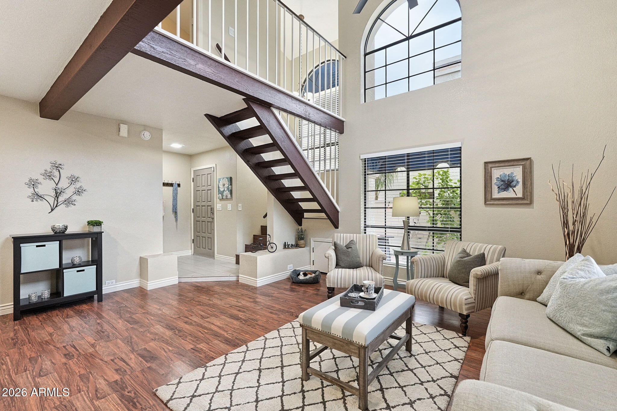 4914 E SIESTA Drive 2