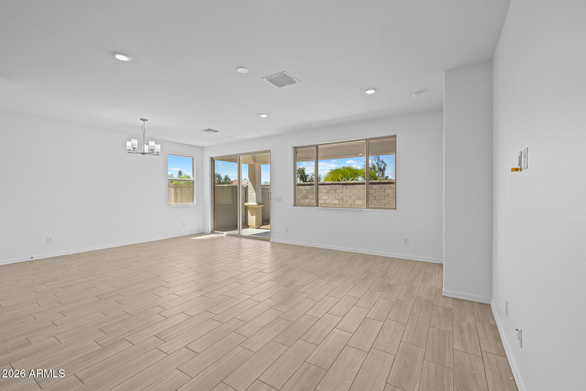 15788 W GEORGIA Drive W