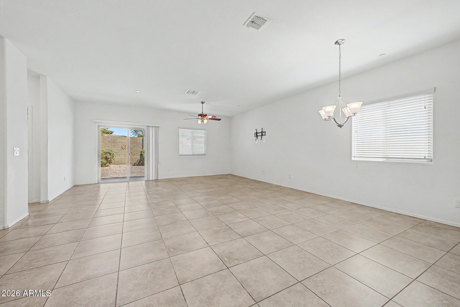 21254 W HUBBELL Street