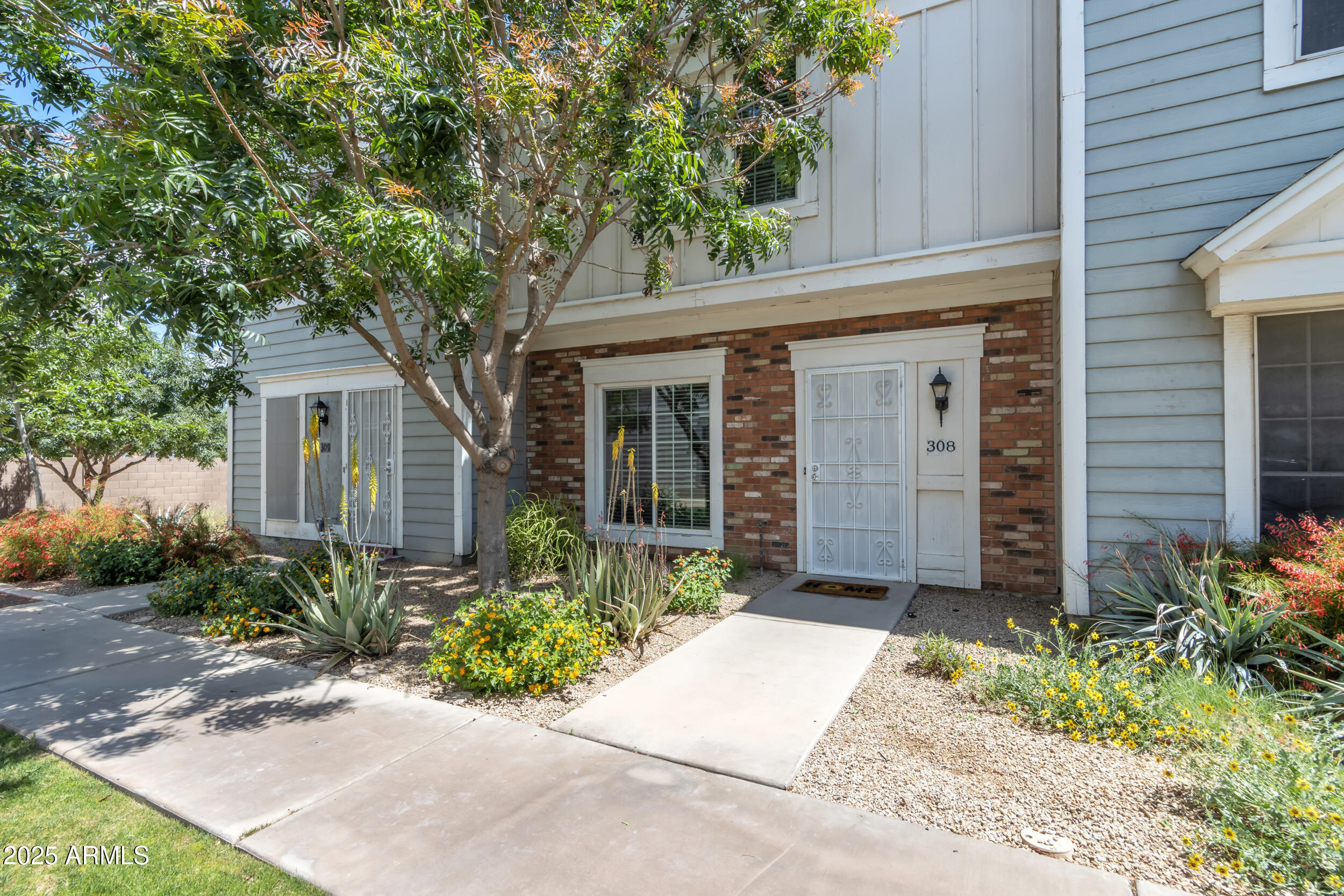 1601 N SABA Street 308