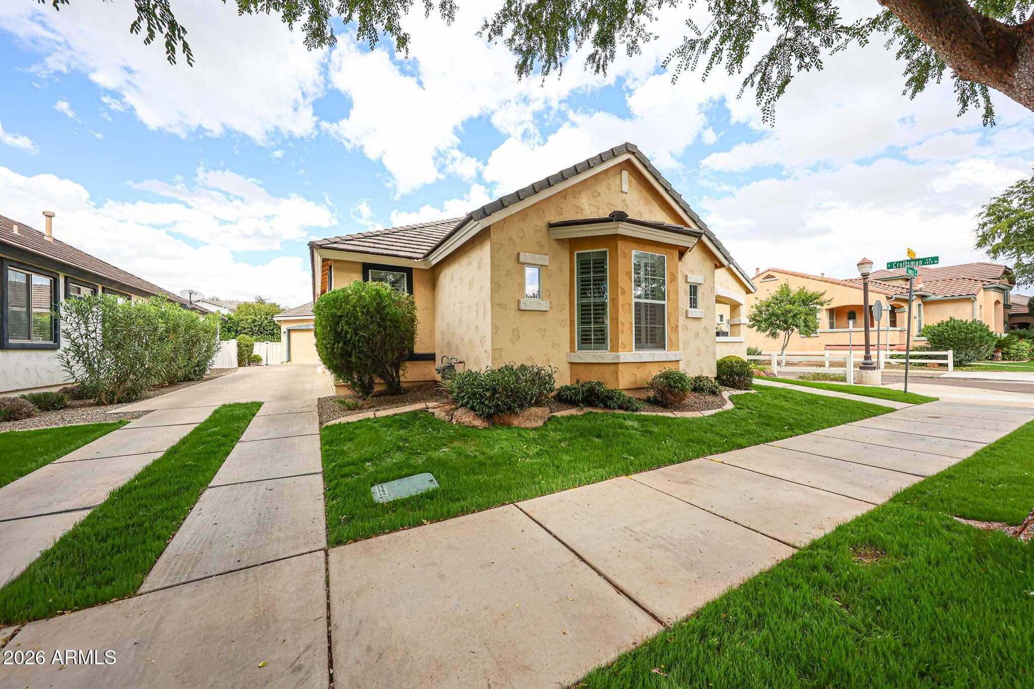 2680 E TAMARISK Street