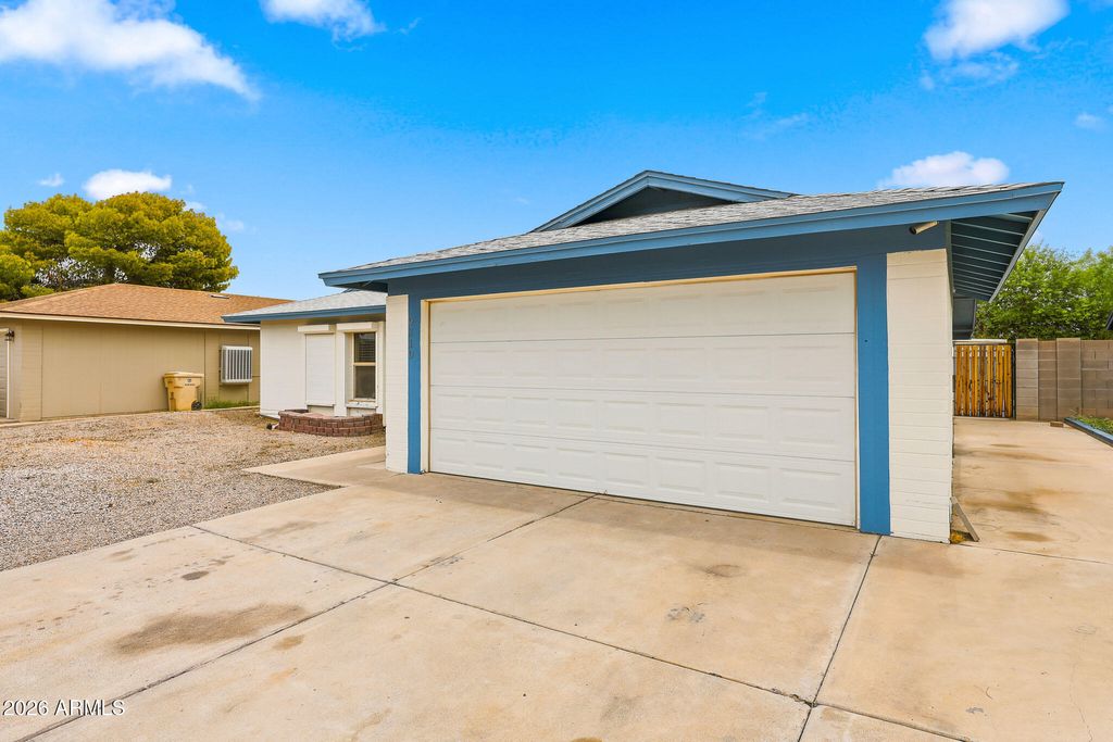 Photo of 9219 N 55th Avenue, Glendale, AZ 85302 (MLS # 7055974)