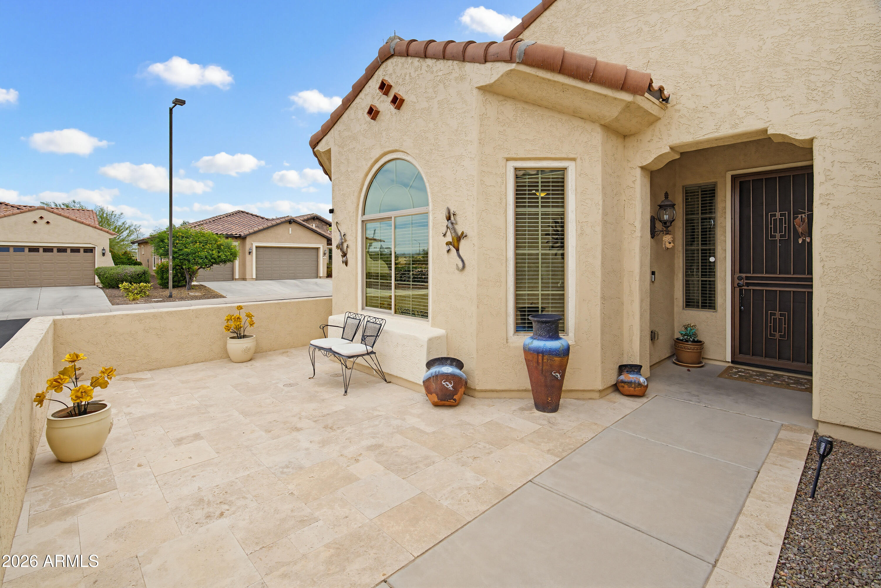 26175 W LOUISE Drive