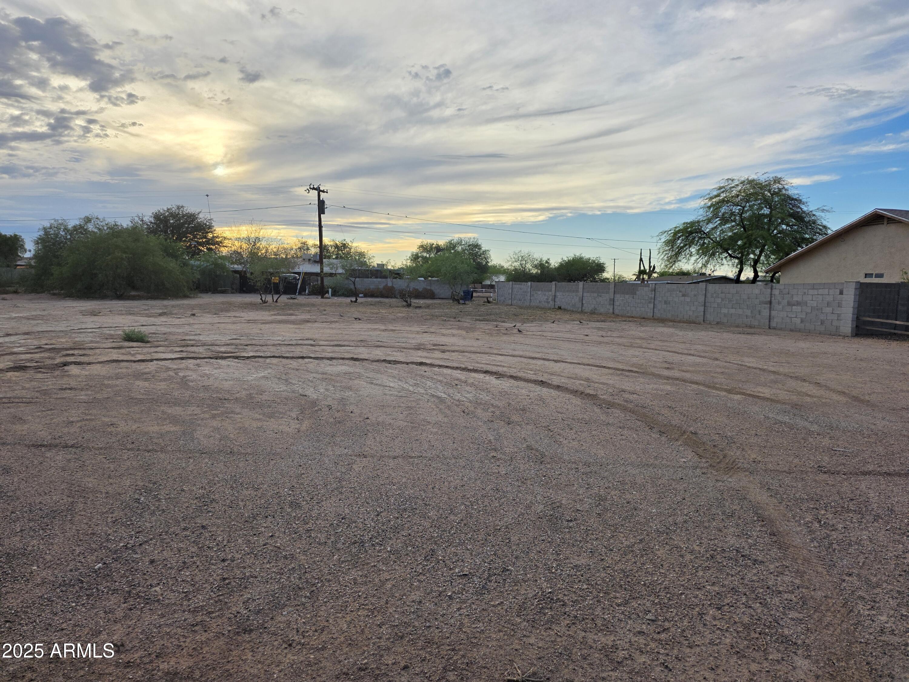 TOLTEC/ARIZONA VALLEY UNIT ONE - Land