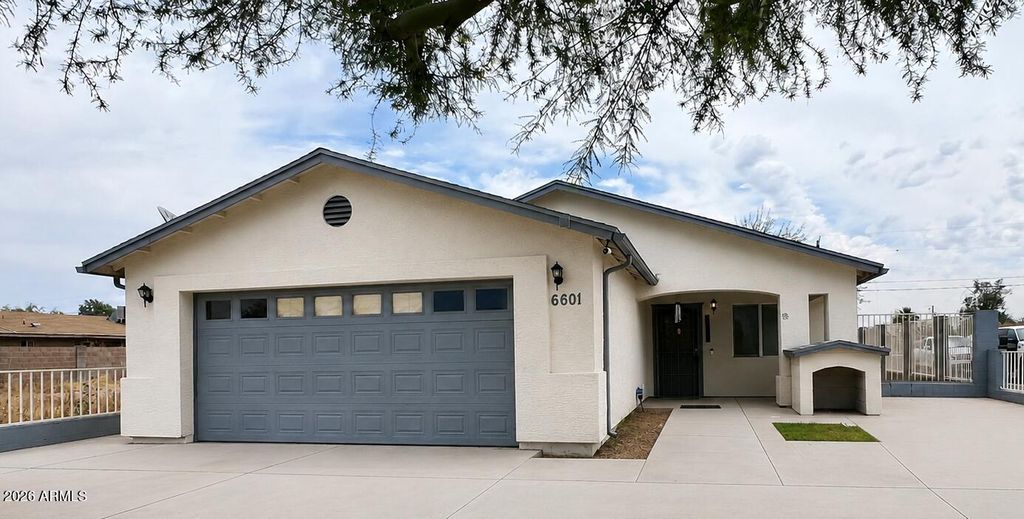 Photo of 6601 N 54th Avenue, Glendale, AZ 85301 (MLS # 7028943)