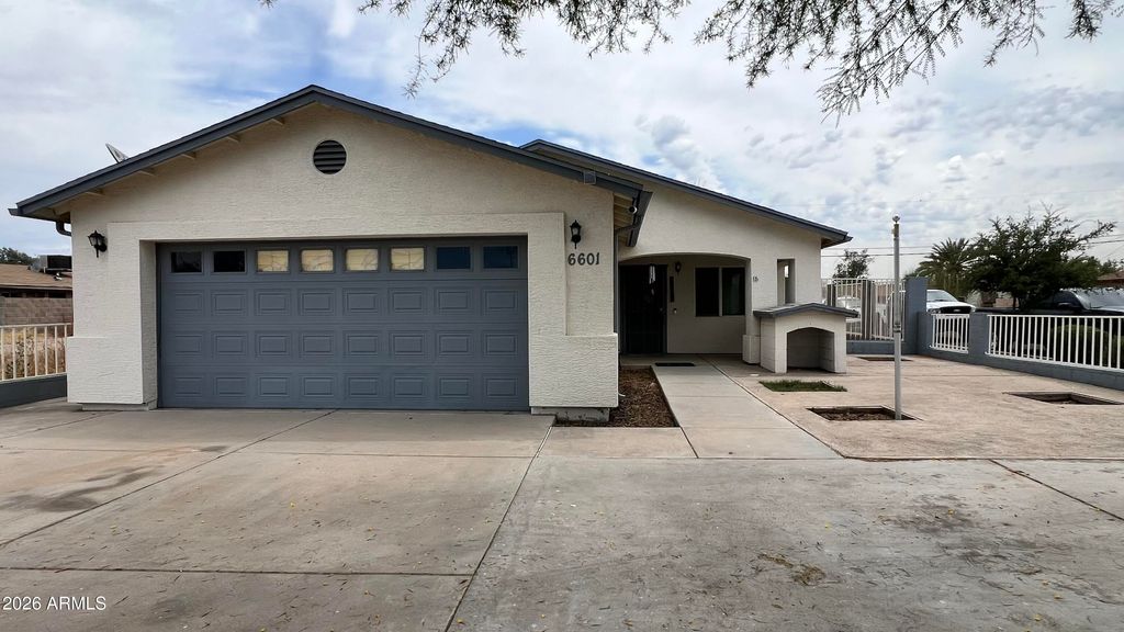 Photo of 6601 N 54th Avenue, Glendale, AZ 85301 (MLS # 7028943)