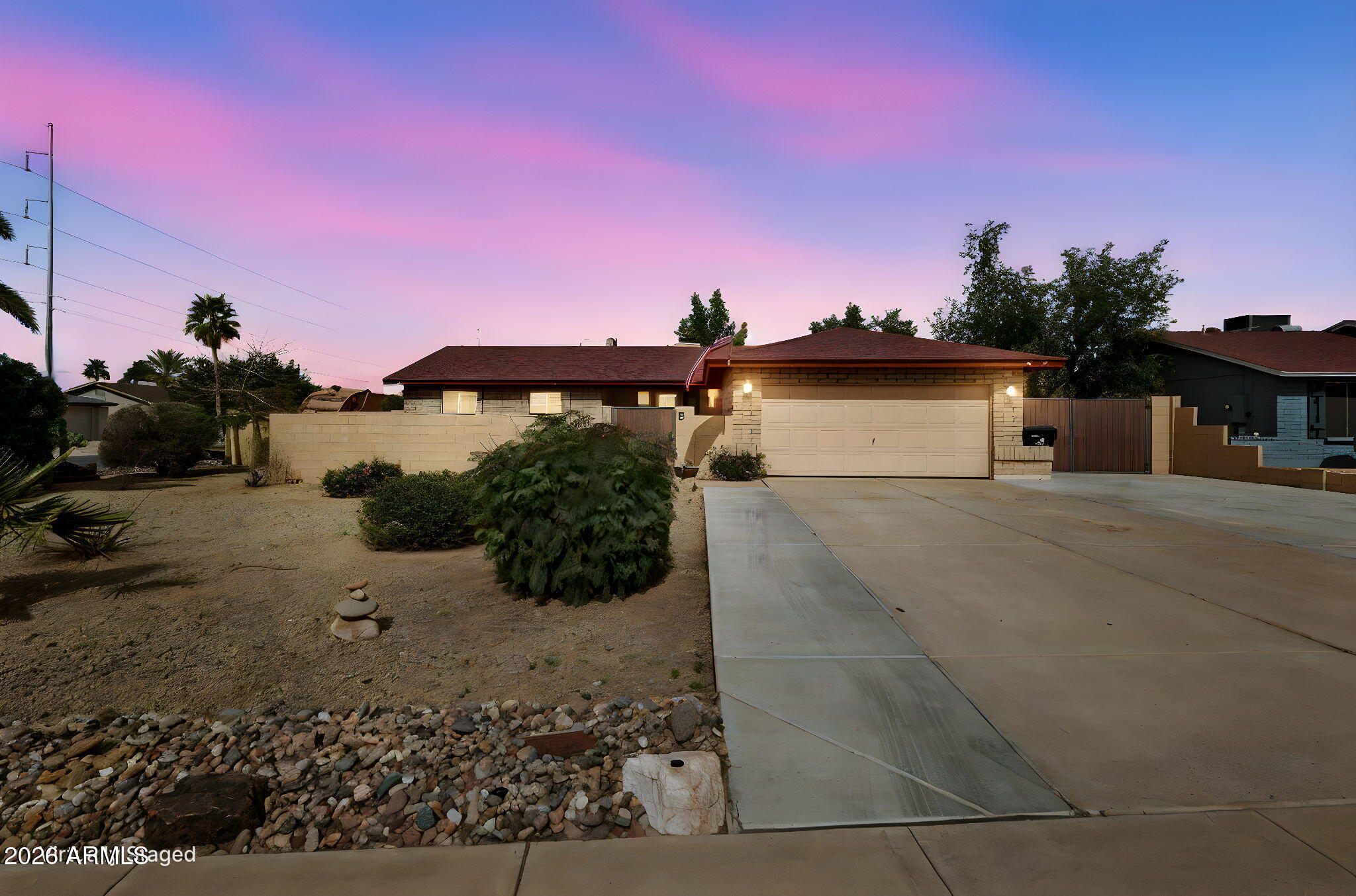 802 E MARCONI Avenue