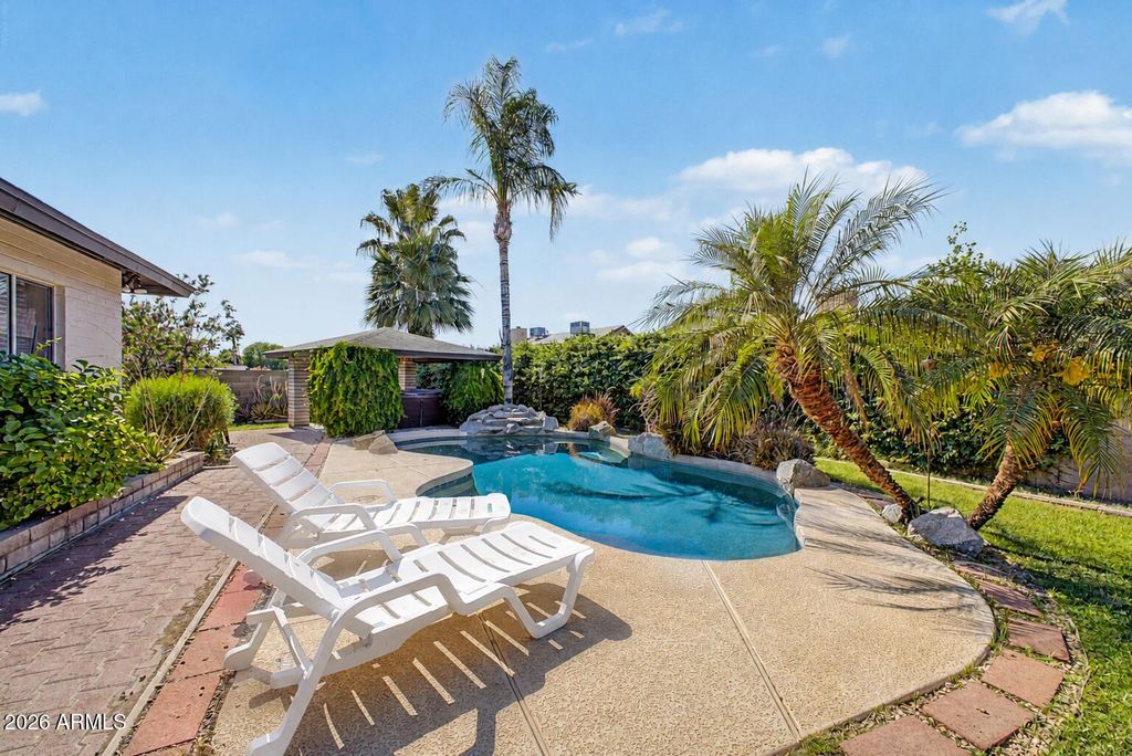 Photo of 8542 N 48th Lane, Glendale, AZ 85302 (MLS # 7015949)