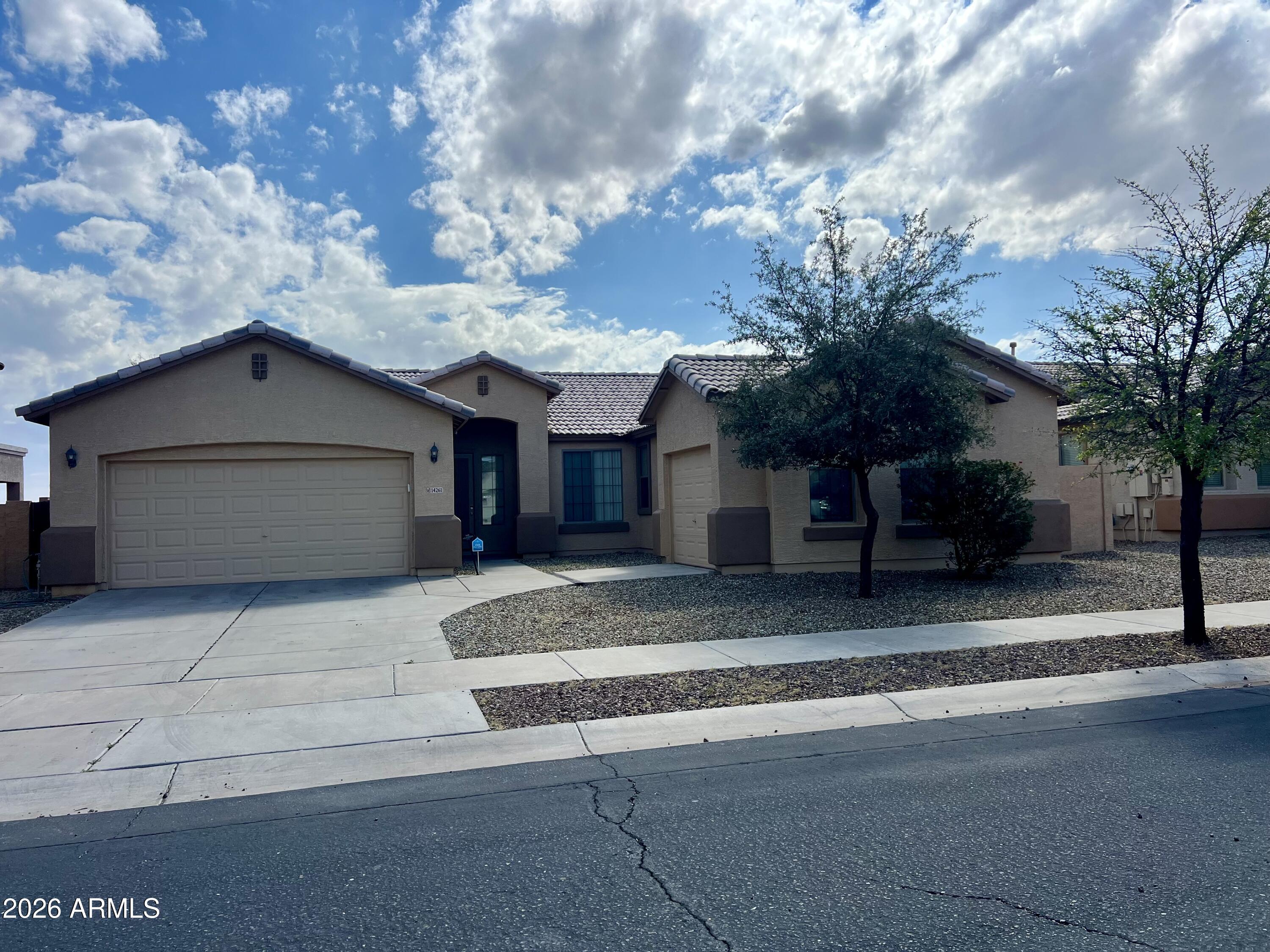 14261 W SIERRA Street