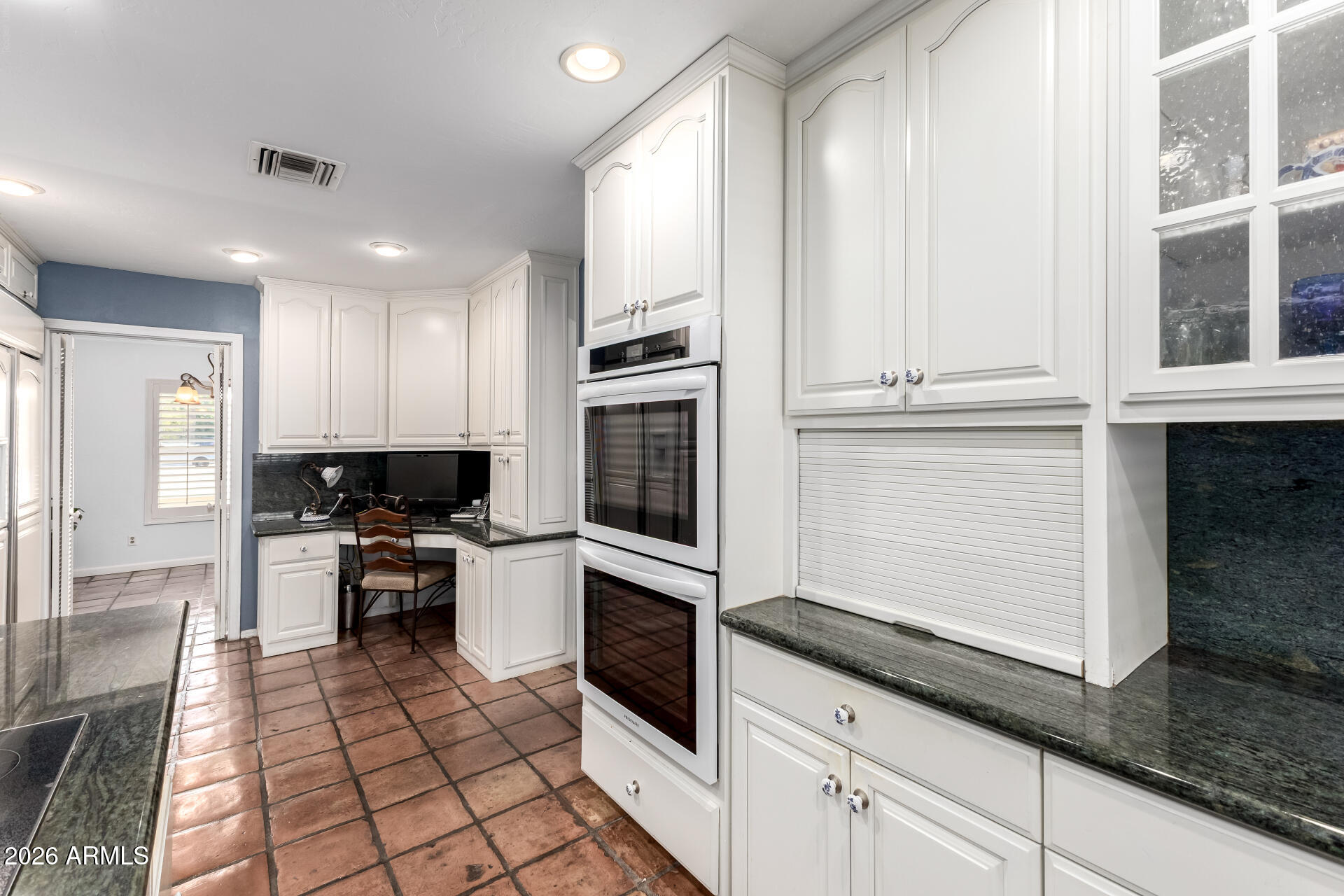 5116 E CHARTER OAK Road