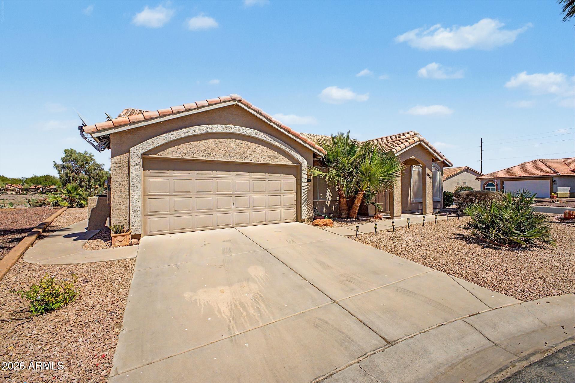 1860 E GLENEAGLE Drive