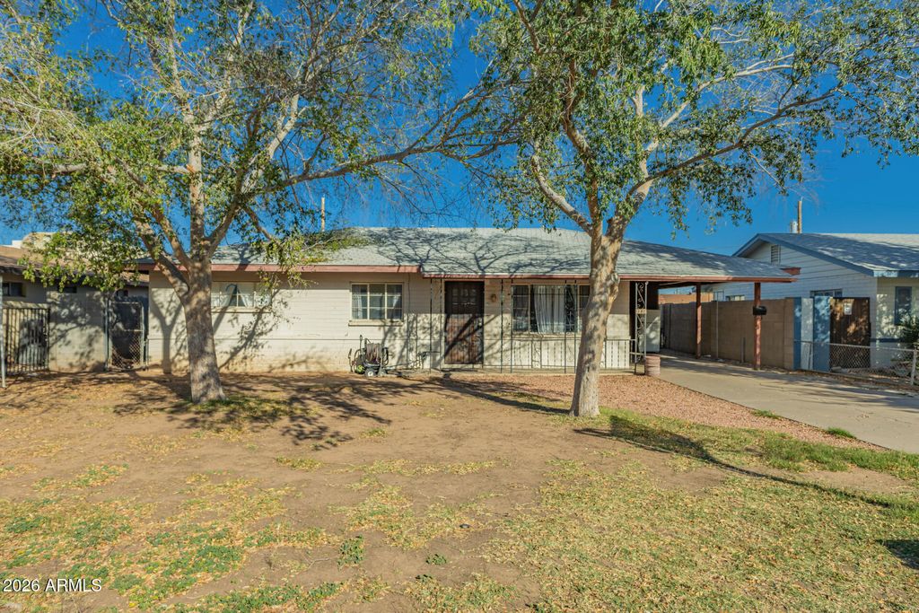 Photo of 2231 N 28th Street, Phoenix, AZ 85008 (MLS # 7000478)