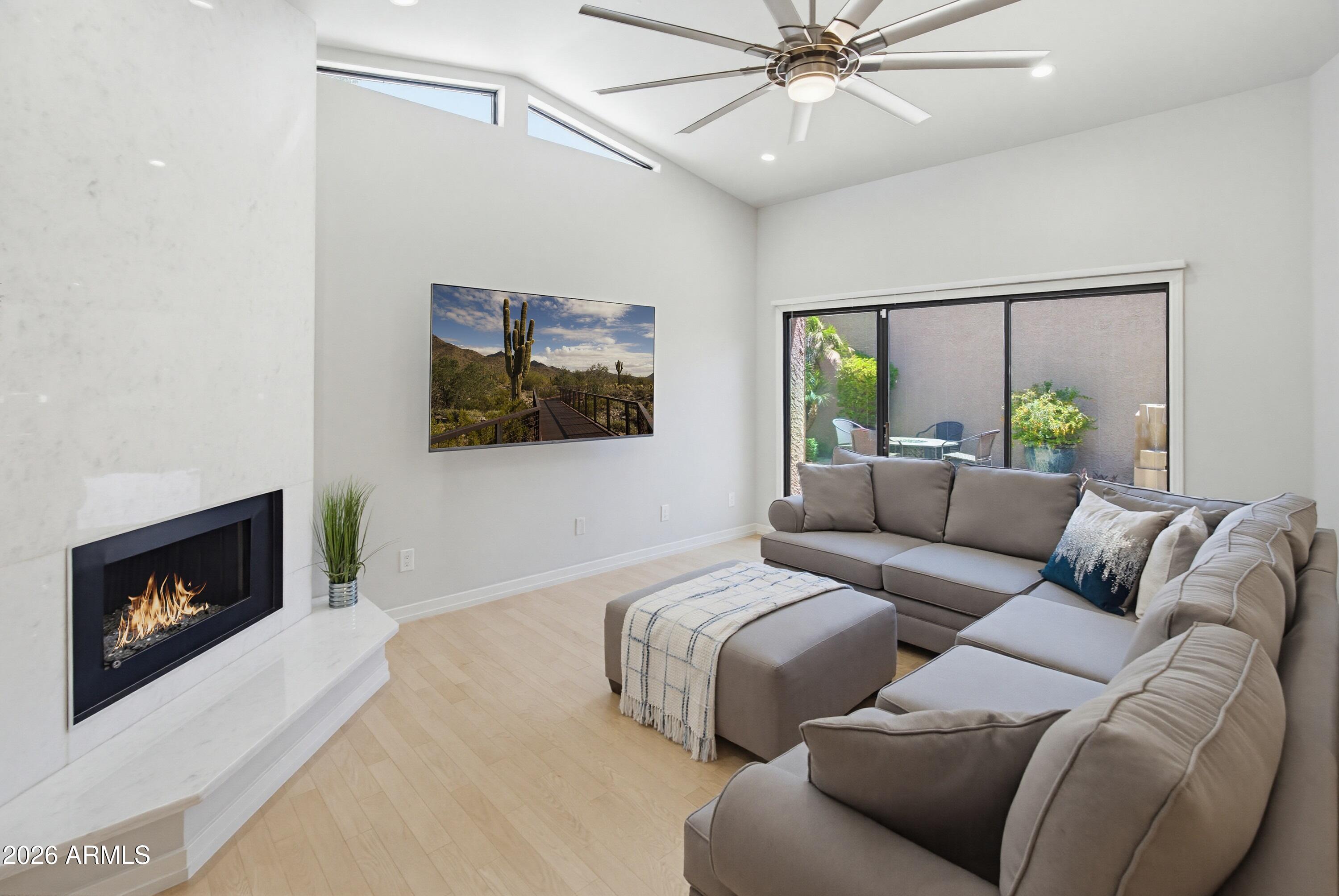 8787 E VIA DEL VALLE --