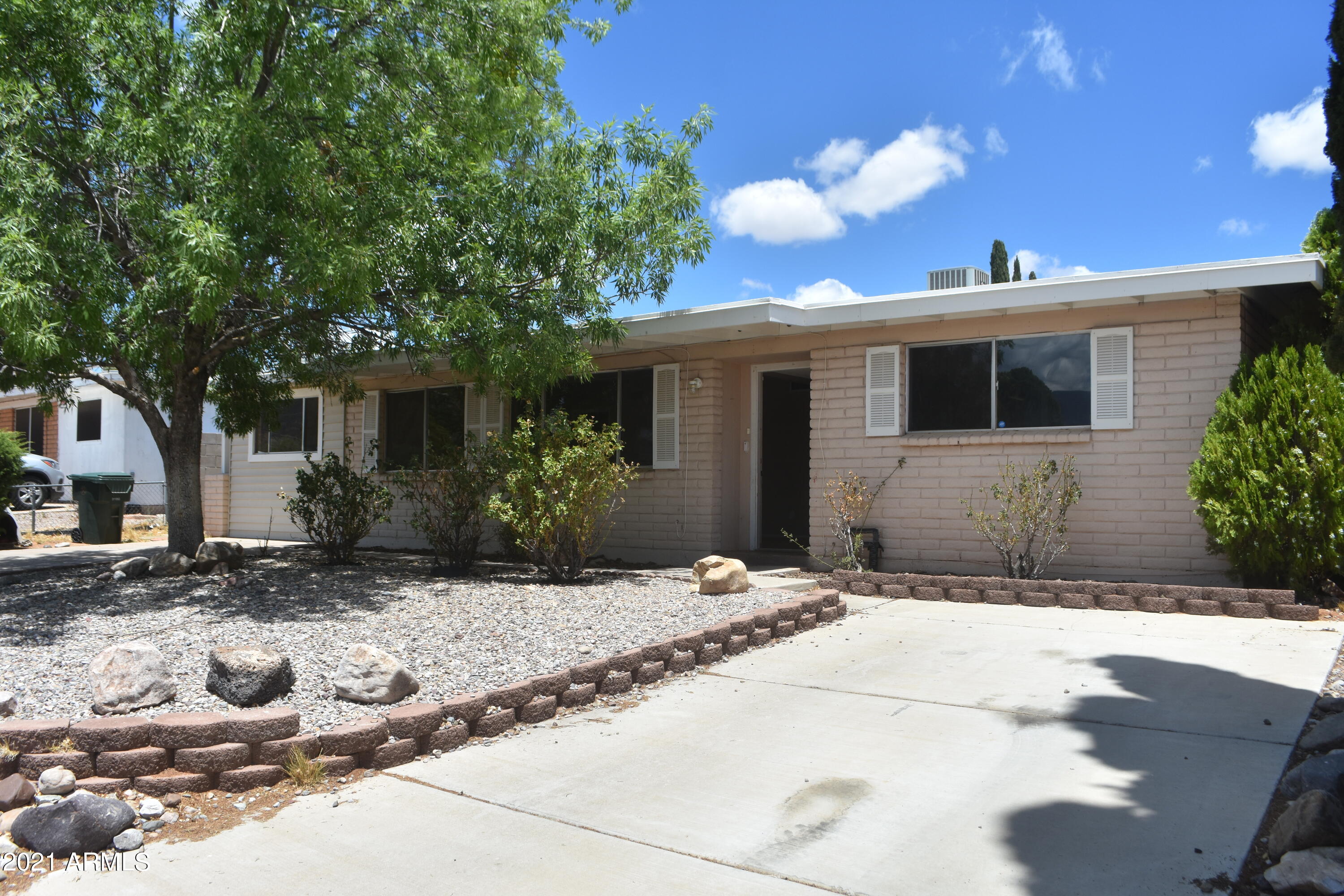 VERDE MEADOWS - Residential