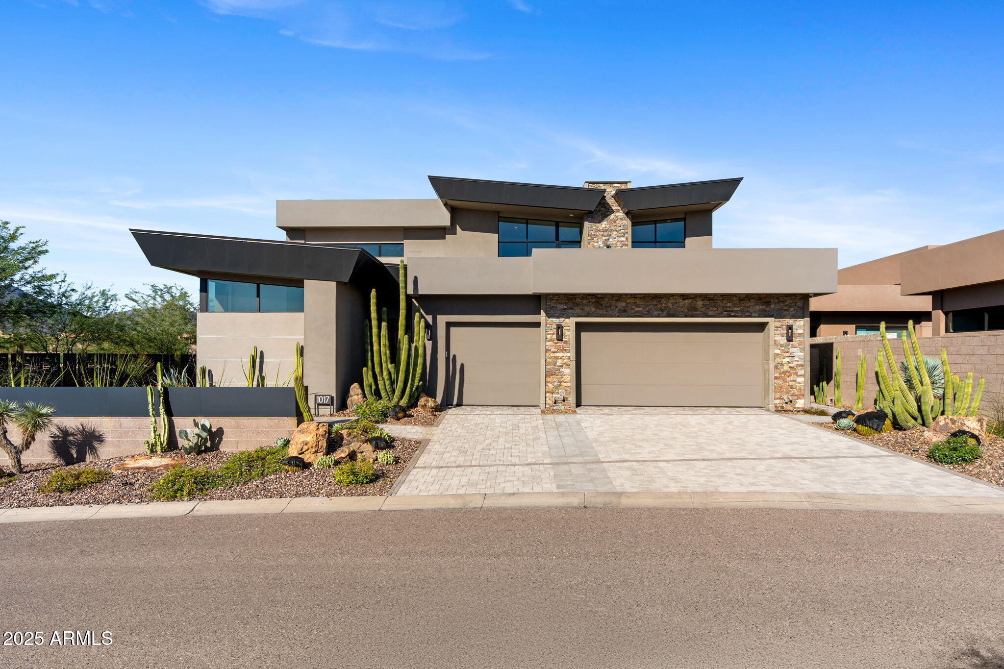 37200 N CAVE CREEK Road 1017