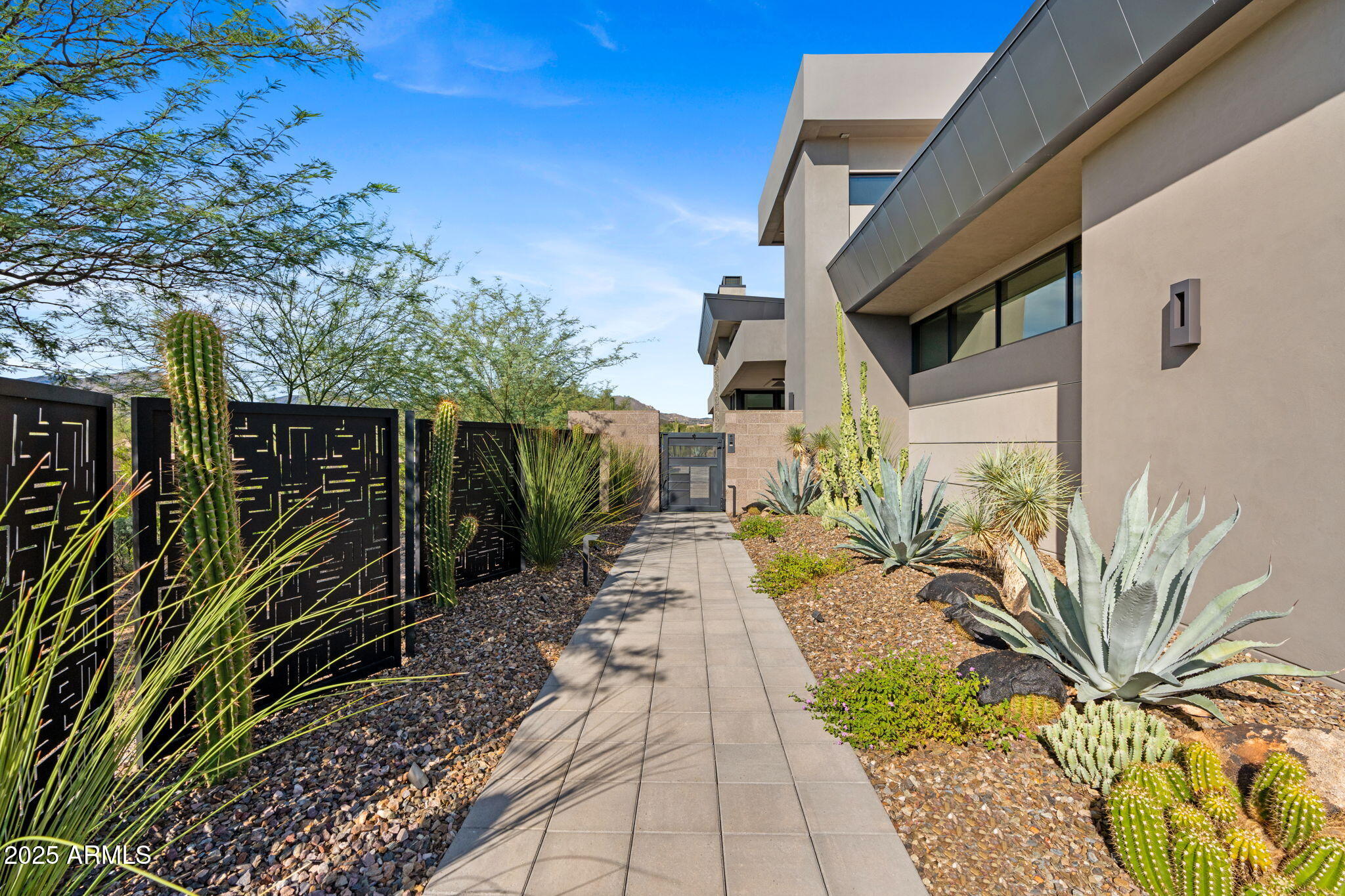 37200 N CAVE CREEK Road 1017