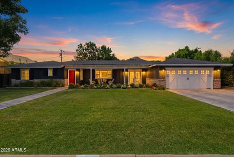 Photo of 4618 E Calle Ventura, Phoenix, AZ 85018 (MLS # 7009564)