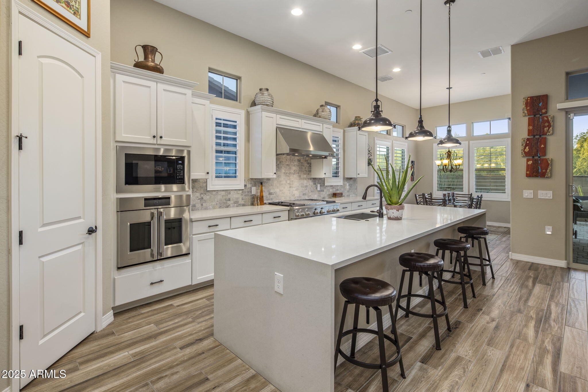 7234 E CAMINO RAYO DE LUZ --