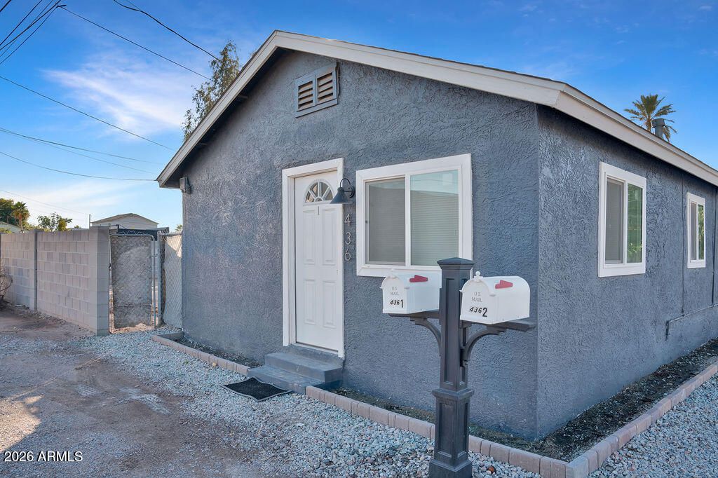 Photo of 436 S Oregon Street, Chandler, AZ 85225 (MLS # 6966674)