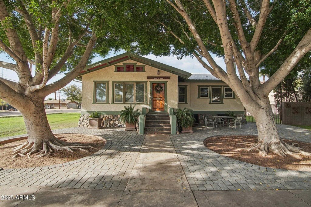 Photo of 948 S Ash Avenue, Tempe, AZ 85281 (MLS # 6959167)