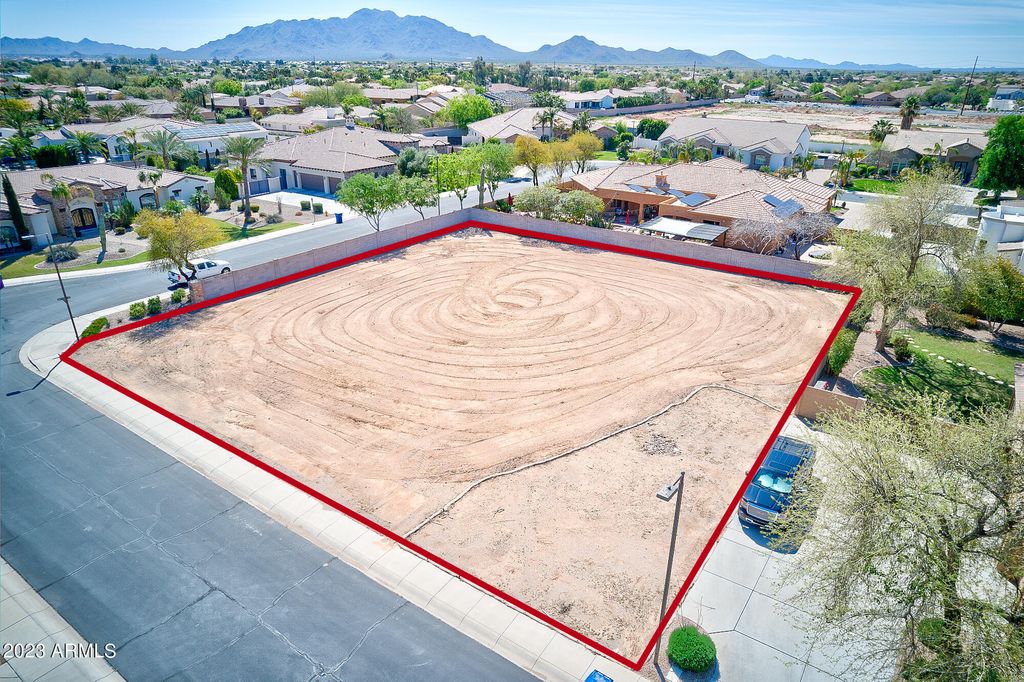 Photo of 4221 E Aquarius Place #26, Chandler, AZ 85249 (MLS # 6840430)