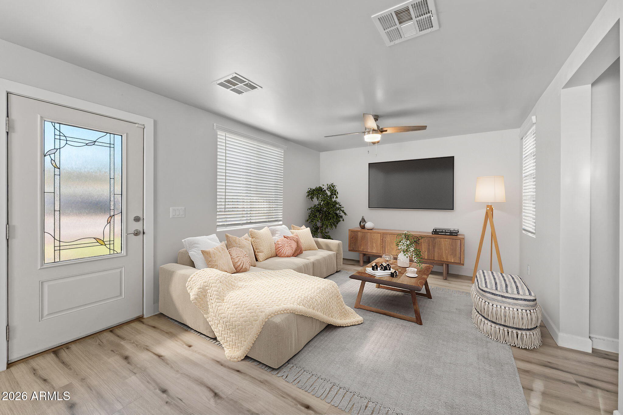 21647 W LAURA Street