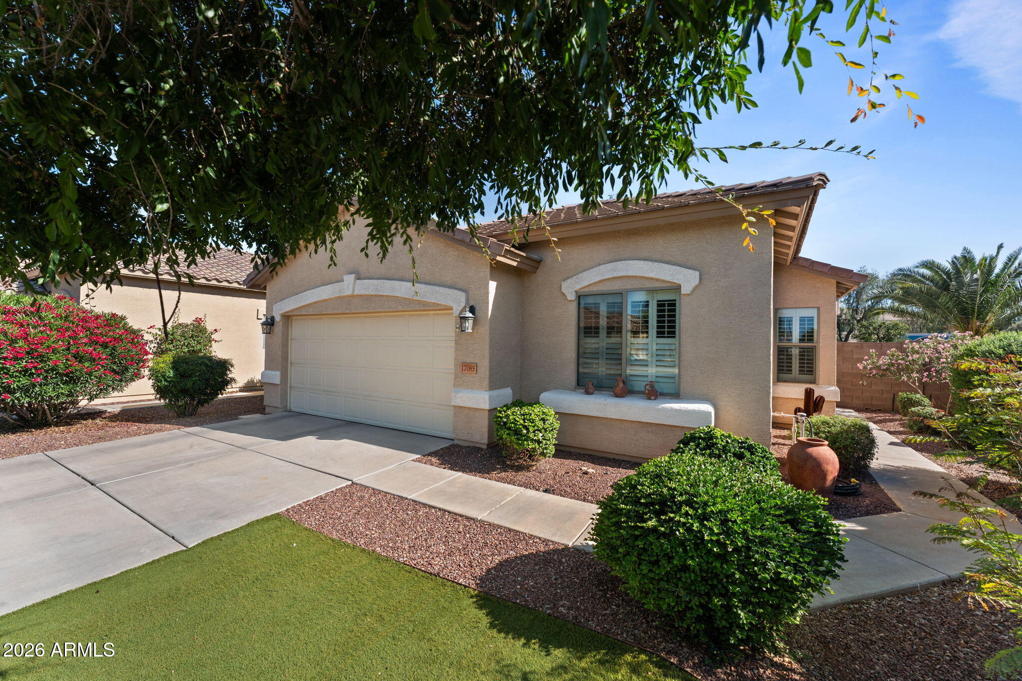 17085 W YOUNG Street